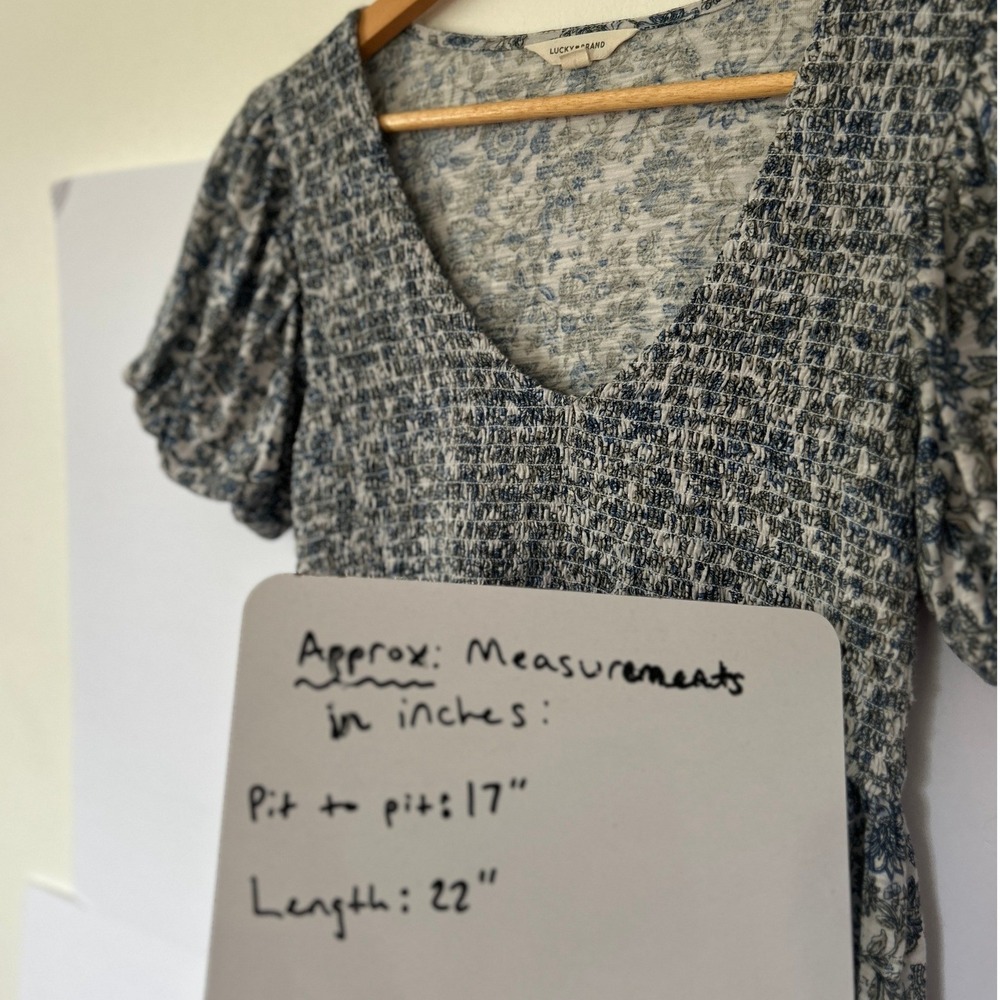 Lucky Brand Blue Floral Smocked Peplum Blouse M Cotton Modal Linen 2025 Cottage - Picture 13 of 13